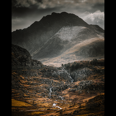 Tryfan mountain taken from Nant Ffrancon in the Eryri / Snowdonia National Park, Wales.